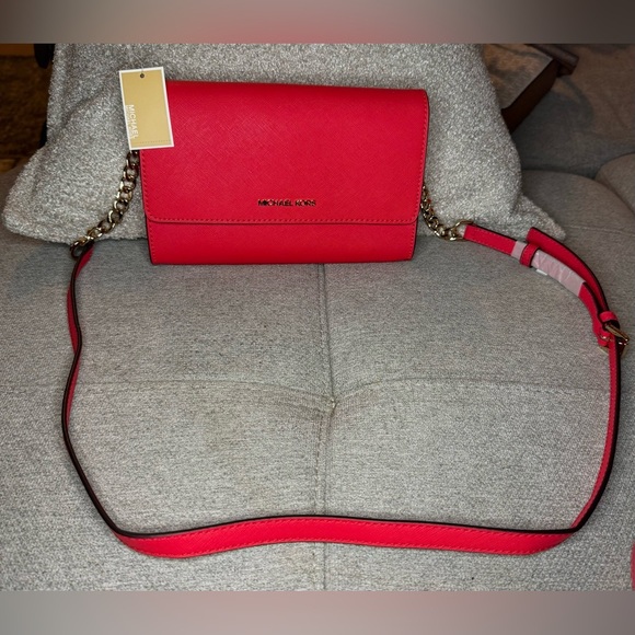 Michael Kors 3 in 1 Clutch Crossbody - Coral Reef Leather - Picture 3 of 8